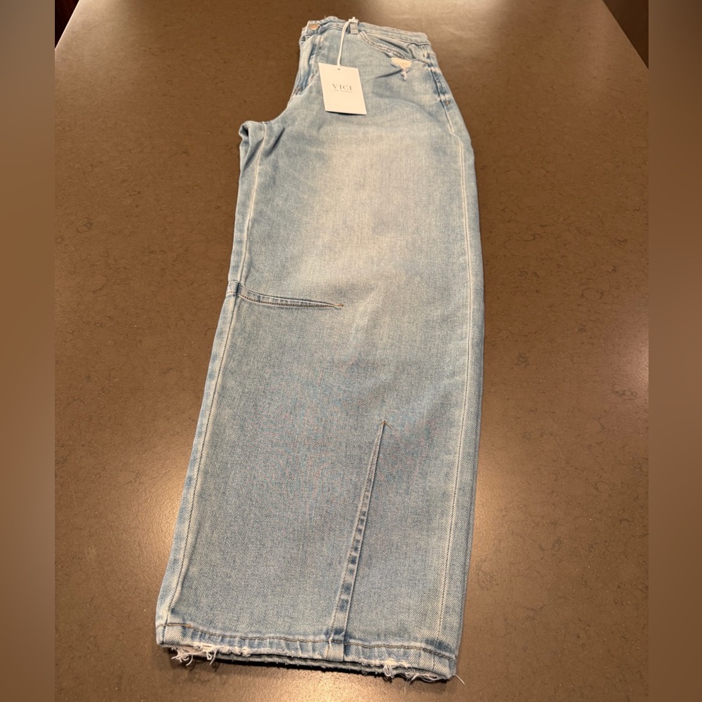 NWT Evangelina Distressed Barrel Jeans Sz: 29 & 31 - Picture 7 of 16